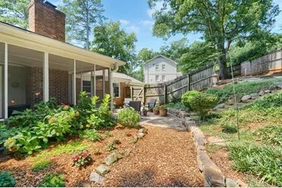 260 Abington Drive, Sandy Springs, GA 30328 - Photo 38