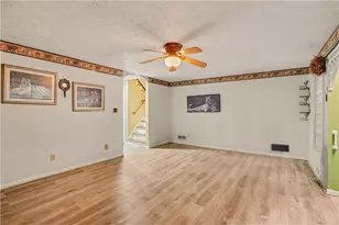 1290 Moreland Rd, Williamson, GA 30292 - Photo 26