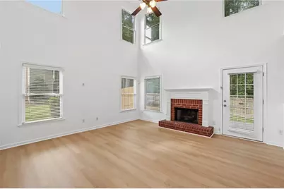 6010 Hampton Bluff Way, Roswell, GA 30075 - Photo 4