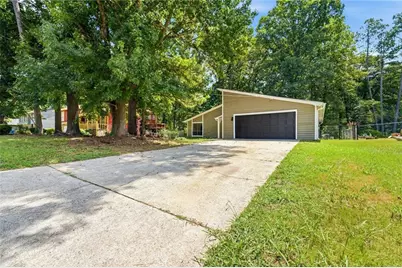6350 Beethoven Circle, Riverdale, GA 30296 - Photo 2