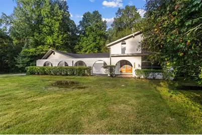 4531 Riverwood Cir, Decatur, GA 30035 - Photo 2