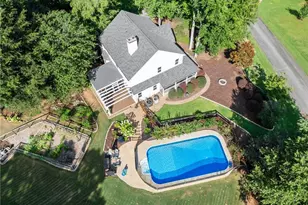 4001 Catawba Ridge, Gainesville, GA 30506 - Photo 2