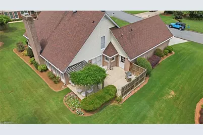 345 N Farm Drive, Alpharetta, GA 30004 - Photo 2