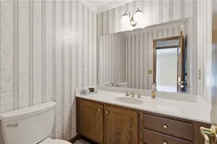 345 N Farm Dr, Alpharetta, GA 30004 - Photo 14