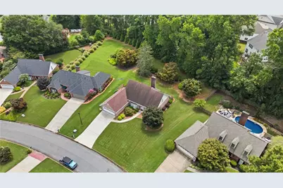 345 N Farm Drive, Alpharetta, GA 30004 - Photo 34