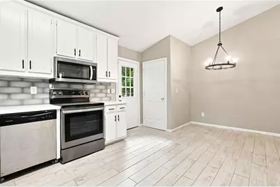 3949 Edgebrook Drive, Flowery Branch, GA 30542 - Photo 2