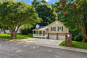 3949 Edgebrook Dr, Flowery Branch, GA 30542 - Photo 12
