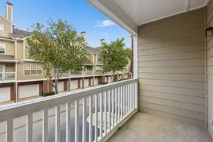 1112 Woodland Ln, Alpharetta, GA 30009 - Photo 4