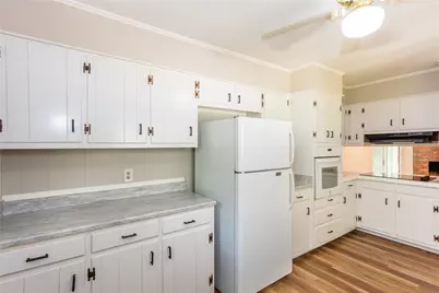 2426 Caladium Drive NE, Atlanta, GA 30345 - Photo 6