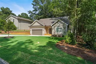 9241 Raven Dr, Jonesboro, GA 30238 - Photo 2
