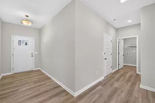 103 Summerfield Pl Dr, Carrollton, GA 30117 - Photo 2