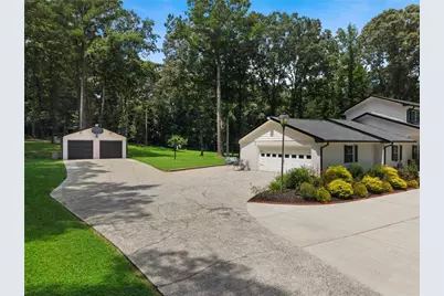 8890 Rum Ridge Drive, Jonesboro, GA 30236 - Photo 6