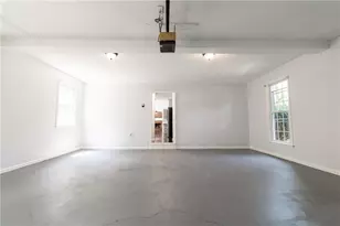 560 Trombley Bay Ln, Lawrenceville, GA 30044 - Photo 16