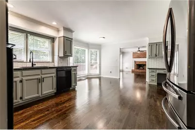 560 Trombley Bay Lane, Lawrenceville, GA 30044 - Photo 4