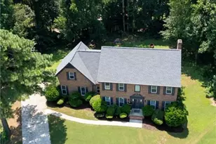 560 Trombley Bay Ln, Lawrenceville, GA 30044 - Photo 2