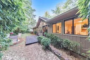 2946 Rock Bridge Rd NE, Marietta, GA 30066 - Photo 34