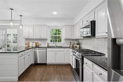 1175 Chalfont Walk NE, Atlanta, GA 30319 - Photo 14