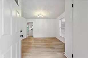 2529 Riggs Dr, Atlanta, GA 30344 - Photo 2