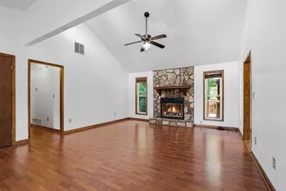 2890 Creekwood Lane NW, Lawrenceville, GA 30044 - Photo 4