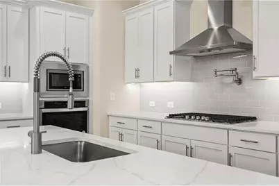 136 Village Green Avenue, Woodstock, GA 30189 - Photo 2