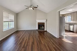 2657 Amberly Glen Dr, Dacula, GA 30019 - Photo 2