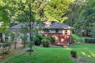 2560 Wood Valley Dr, East Point, GA 30344 - Photo 32