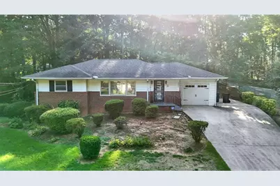 2560 Wood Valley Drive, East Point, GA 30344 - Photo 2