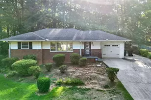 2560 Wood Valley Dr, East Point, GA 30344 - Photo 2