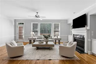4305 Village Green Dr, Roswell, GA 30075 - Photo 4