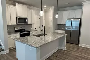 4553 Cypress Pk Dr, Gainesville, GA 30504 - Photo 2