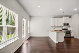 10139 Benton Woods Dr, Covington, GA 30014 - Photo 6