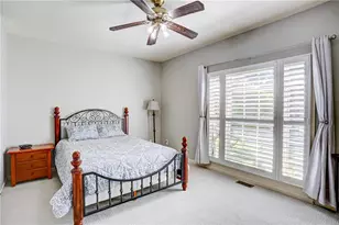 1043 Meadow Club Ct, Suwanee, GA 30024 - Photo 32