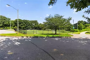 3910 Ashford Lake Ct NE, Atlanta, GA 30319 - Photo 38