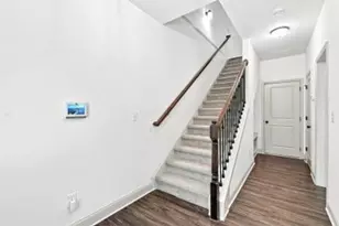 421 Stovall Pl, Woodstock, GA 30188 - Photo 4