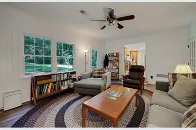 940 Hunterhill Drive, Roswell, GA 30075 - Photo 14