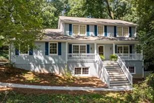 940 Hunterhill Dr, Roswell, GA 30075 - Photo 1