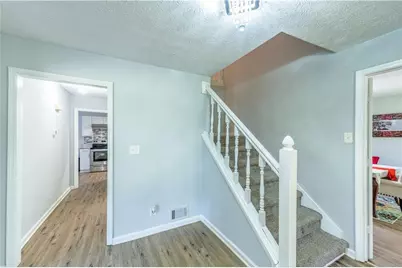 5806 Windermere Court, Lithonia, GA 30038 - Photo 6