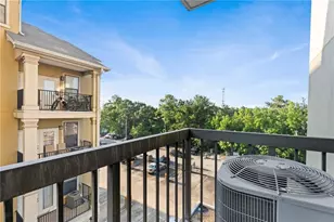 795 Hammond Dr, Atlanta, GA 30328 - Photo 10