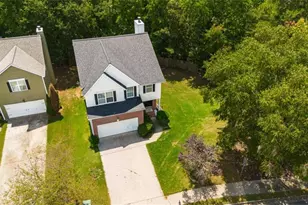 310 Sugarberry Ln, Suwanee, GA 30024 - Photo 2