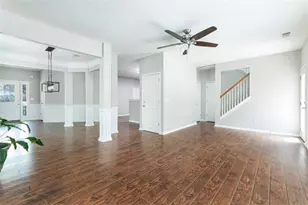 310 Sugarberry Ln, Suwanee, GA 30024 - Photo 8
