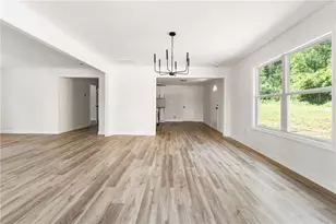 8859 Thomas Rd, Jonesboro, GA 30238 - Photo 6