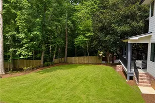 1330 12 Oaks Cir NW, Atlanta, GA 30327 - Photo 12