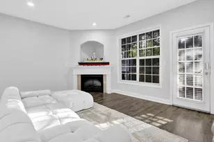 541 Woodland Park Terrace, Lawrenceville, GA 30043 - Photo 4