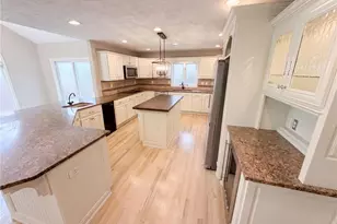 5344 Forest Springs Dr, Atlanta, GA 30338 - Photo 2