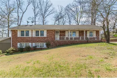 2110 Lavista Circle, Hapeville, GA 30354 - Photo 1
