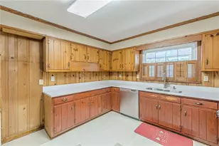 2110 La Vista Cir, Hapeville, GA 30354 - Photo 12