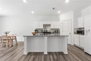 121 Carnaby St, Winder, GA 30680 - Photo 10