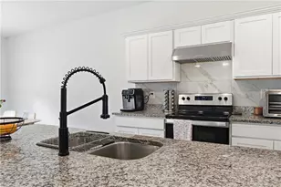 121 Carnaby St, Winder, GA 30680 - Photo 8