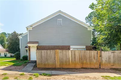 2611 Stratford Lane, Morrow, GA 30260 - Photo 2