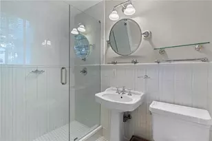 77 Peachtree Memorial Dr NW, Atlanta, GA 30309 - Photo 16